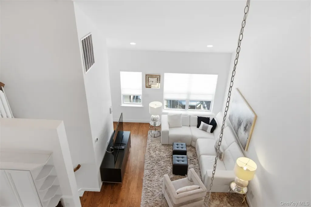 13 Spring Drive Seaford NY 11783