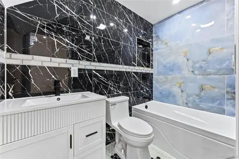 526 W 175th Street New York (manhattan) NY 10033