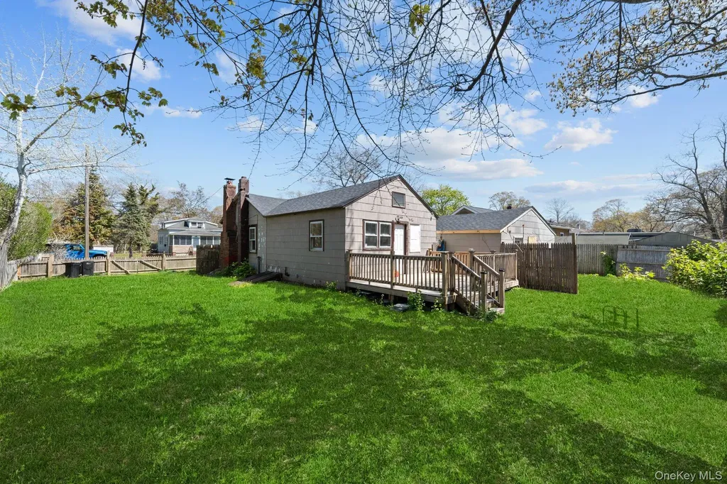 12 Hackensack Road Mastic Beach NY 11951