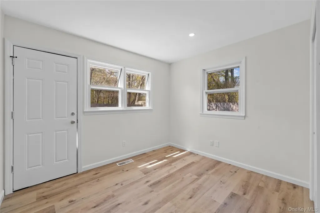 12 Hackensack Road Mastic Beach NY 11951