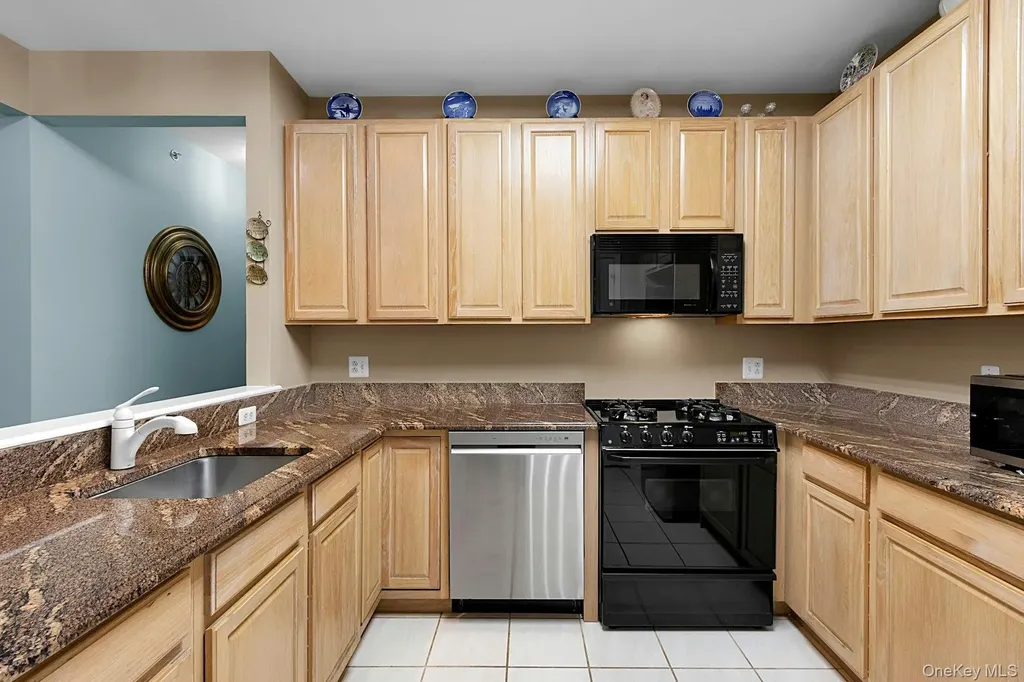 24 N De Baun Avenue Suffern NY 10901