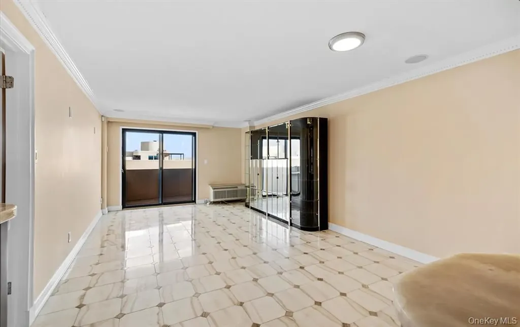 360 Shore Road Long Beach NY 11561