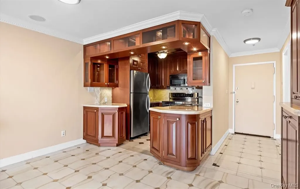360 Shore Road Long Beach NY 11561