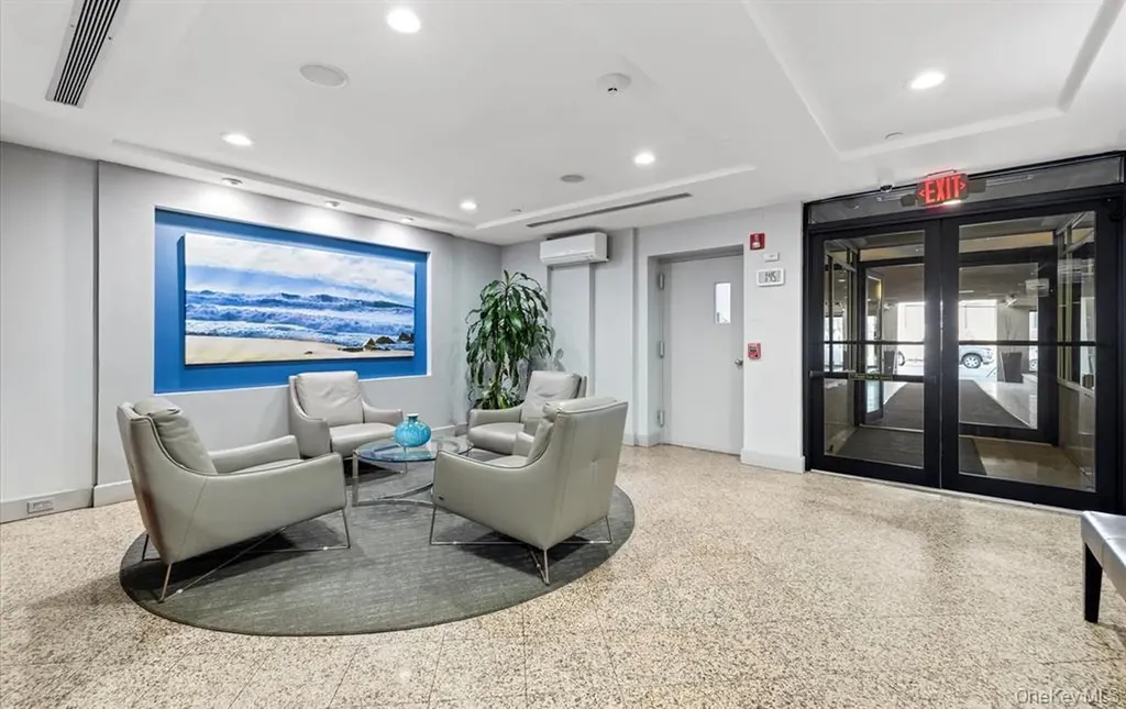 360 Shore Road Long Beach NY 11561
