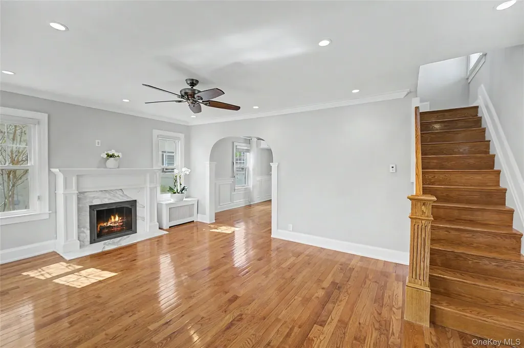 282 Houston Avenue Mineola NY 11501