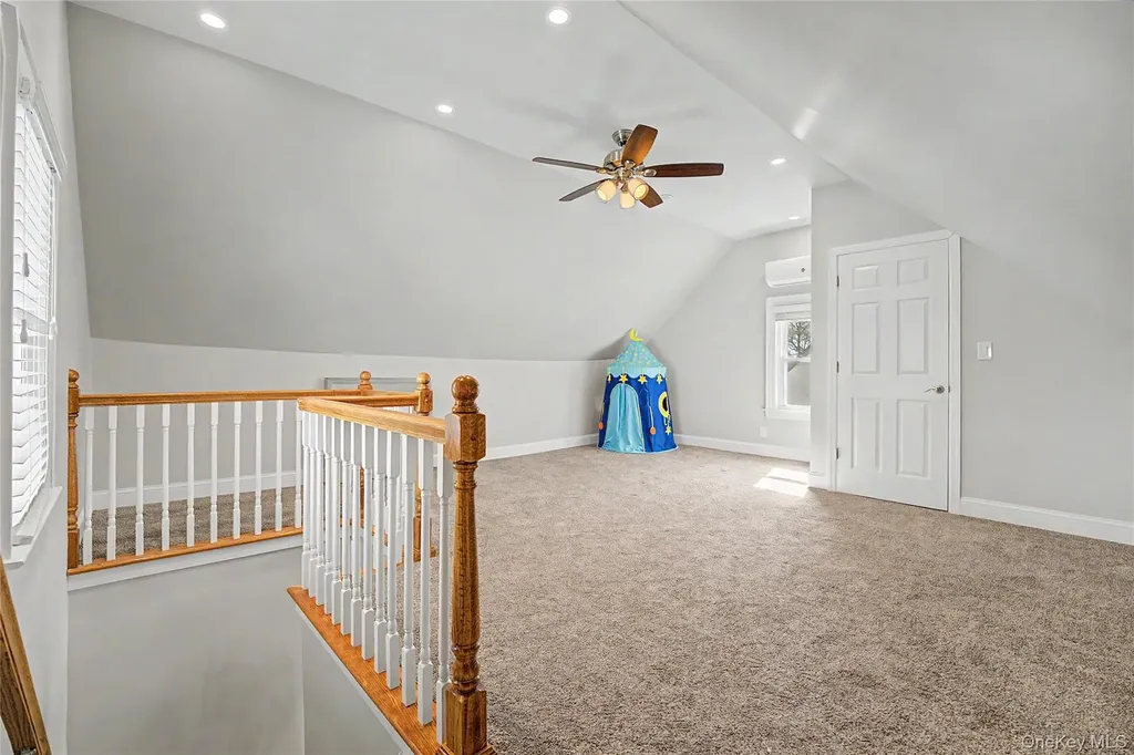 282 Houston Avenue Mineola NY 11501