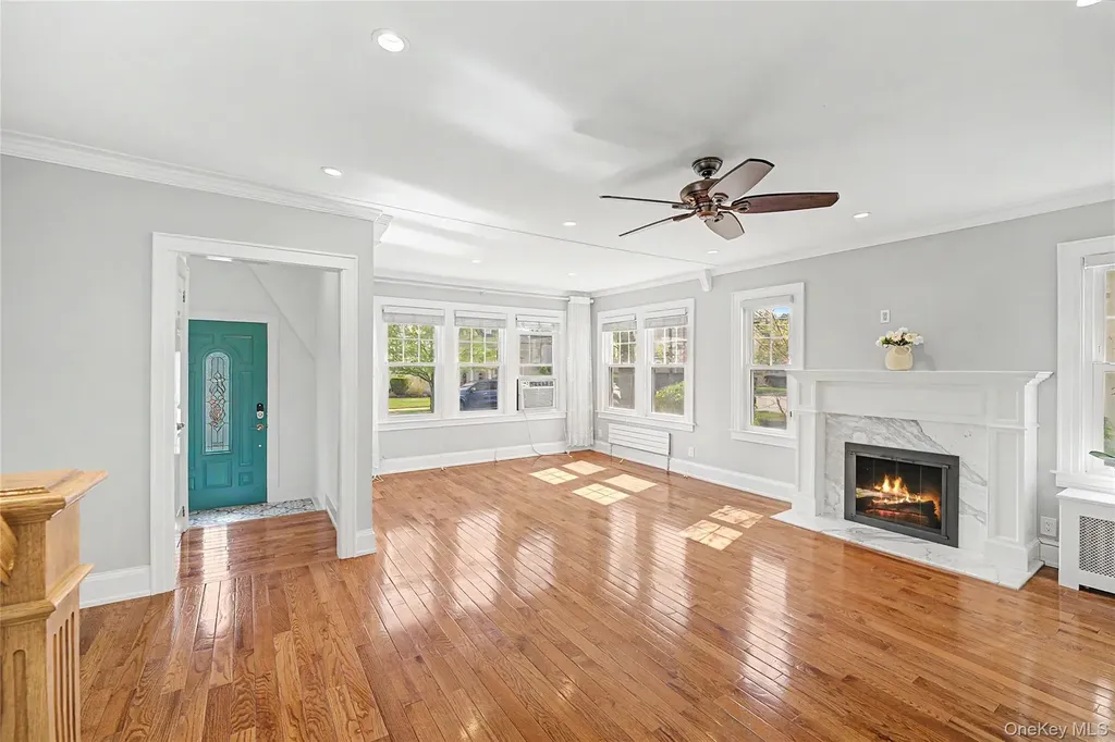 282 Houston Avenue Mineola NY 11501