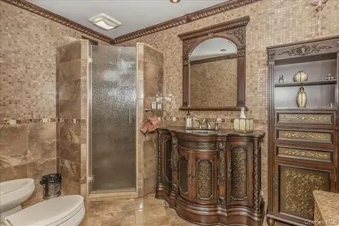 21 Chauncey Place Woodbury NY 11797