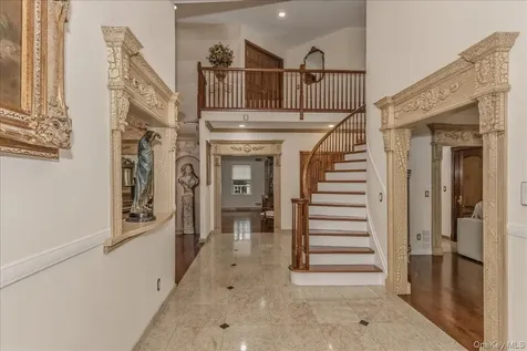 21 Chauncey Place Woodbury NY 11797