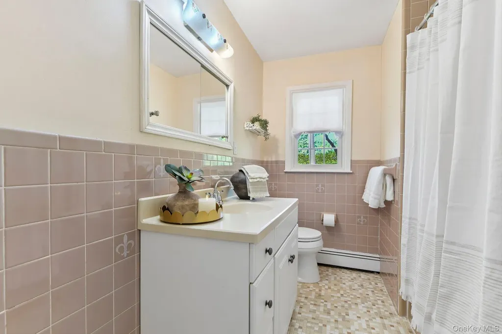 31 Sunset Drive Huntington NY 11743