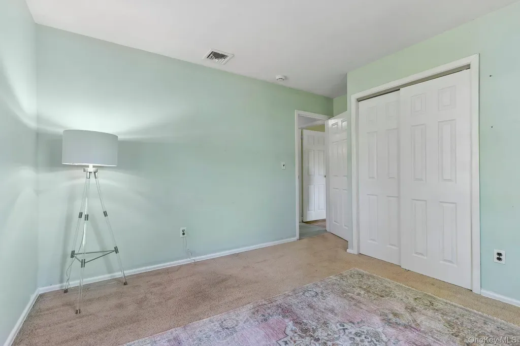31 Sunset Drive Huntington NY 11743
