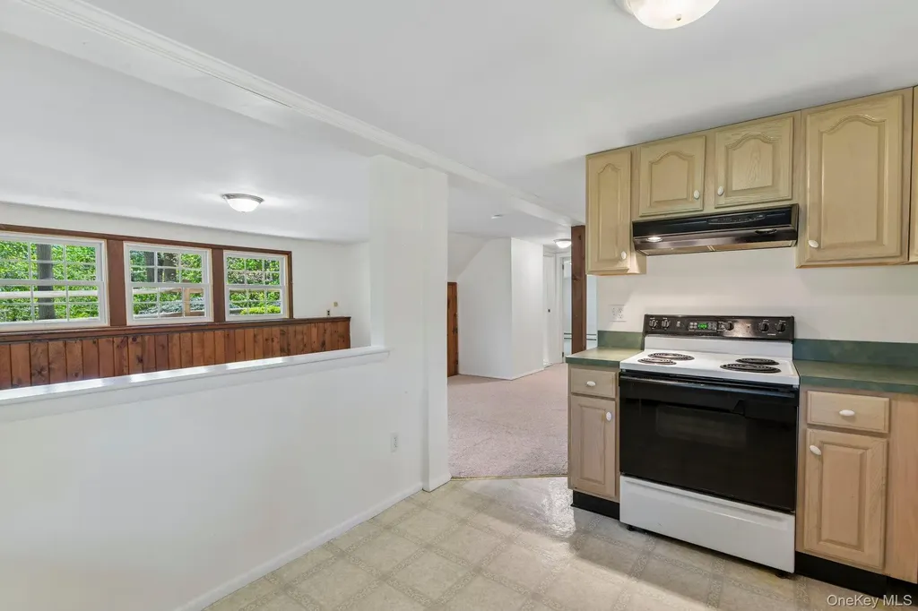 31 Sunset Drive Huntington NY 11743