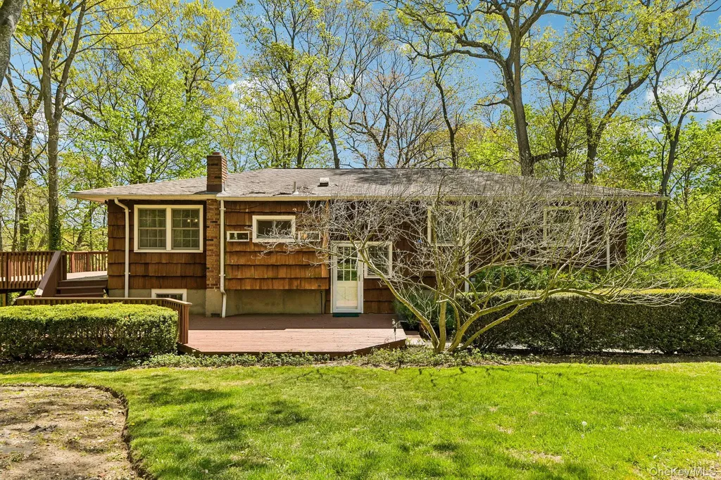 31 Sunset Drive Huntington NY 11743