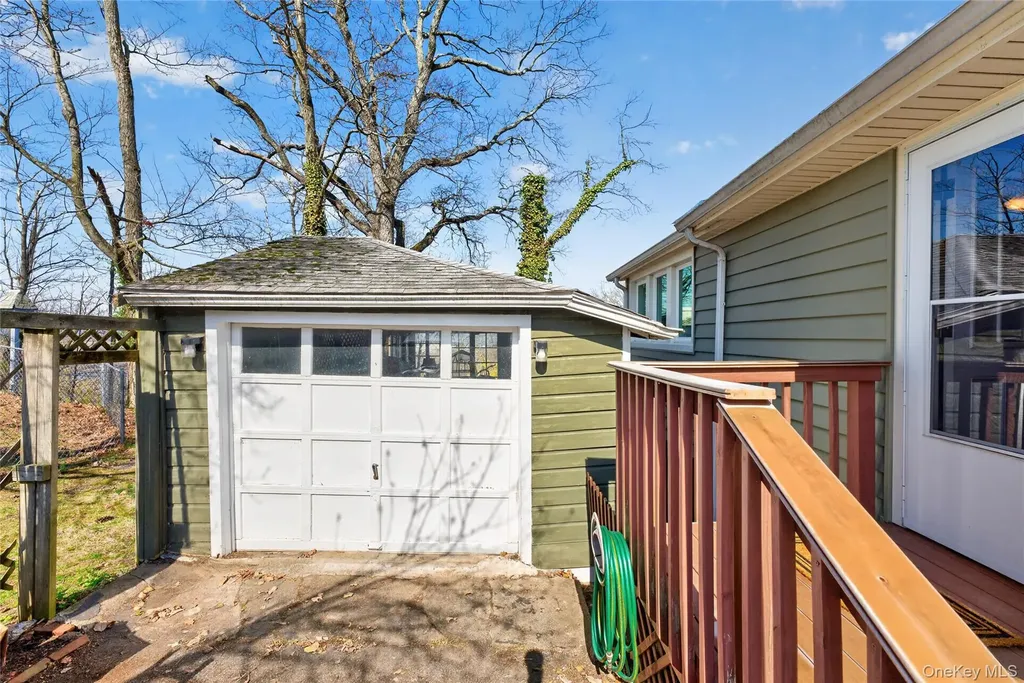 19 Samstag Avenue Ossining NY 10562