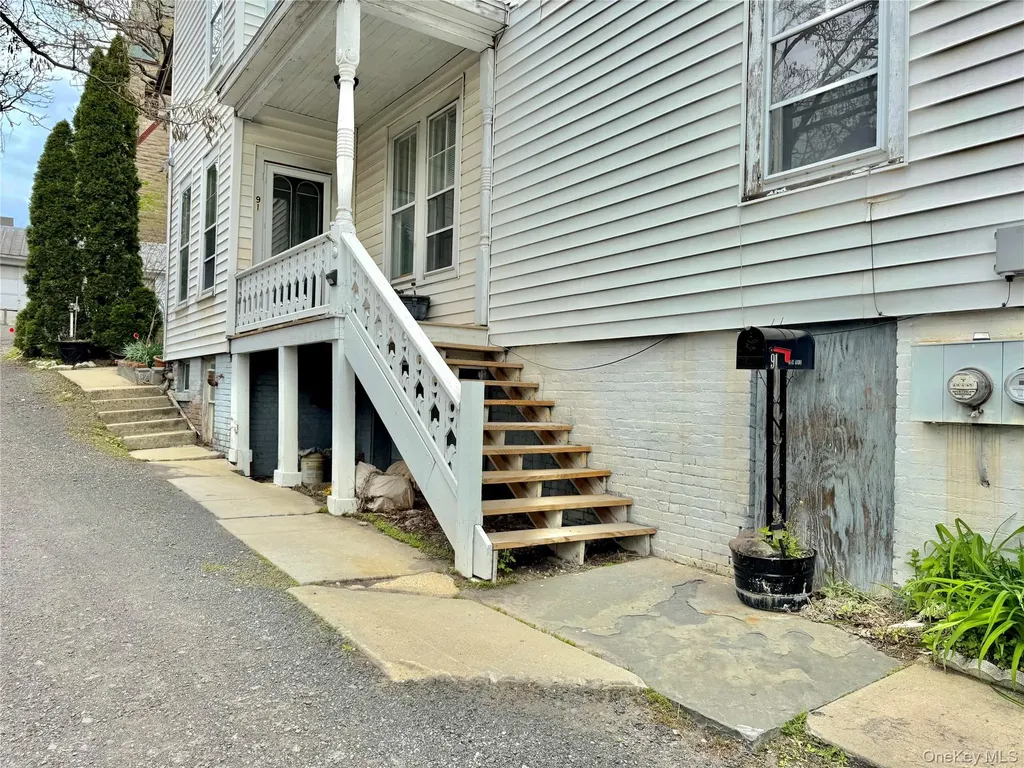 91 Bridge Street Catskill NY 12414