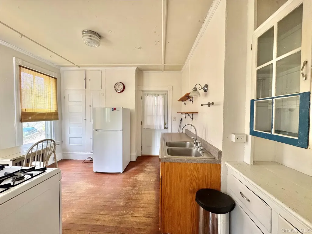 91 Bridge Street Catskill NY 12414