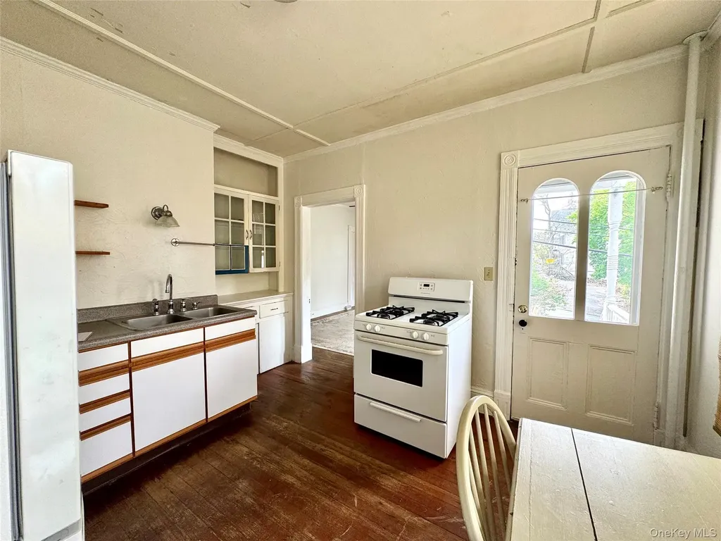 91 Bridge Street Catskill NY 12414