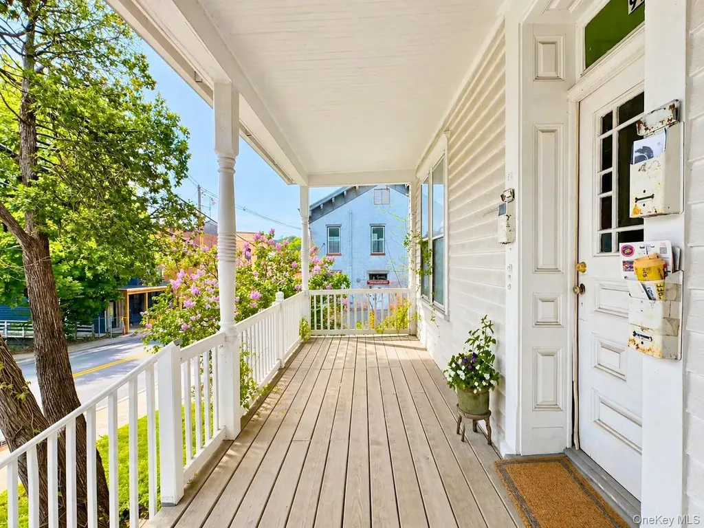 91 Bridge Street Catskill NY 12414