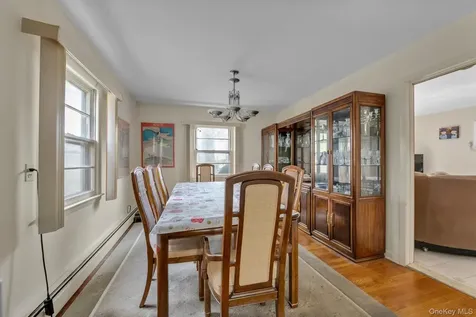 7906 214th Street Oakland Gardens NY 11364