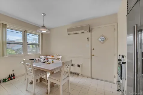 7906 214th Street Oakland Gardens NY 11364
