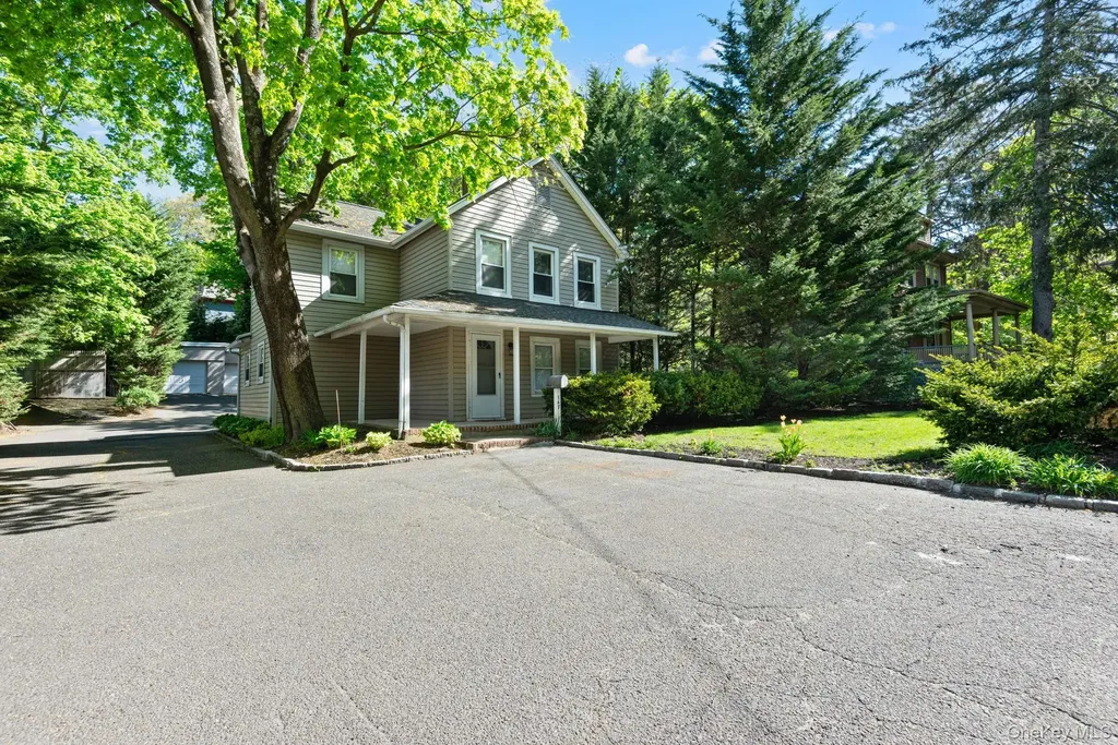 147 Fort Salonga Road Northport NY 11768