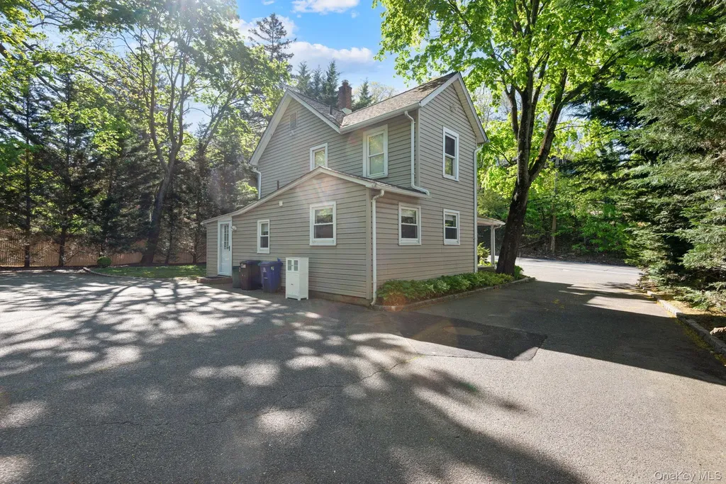147 Fort Salonga Road Northport NY 11768