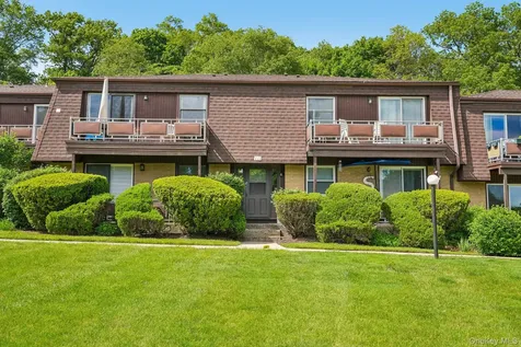 2 Germonds Village Bardonia NY 10954