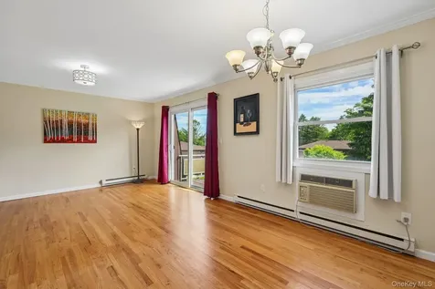 2 Germonds Village Bardonia NY 10954