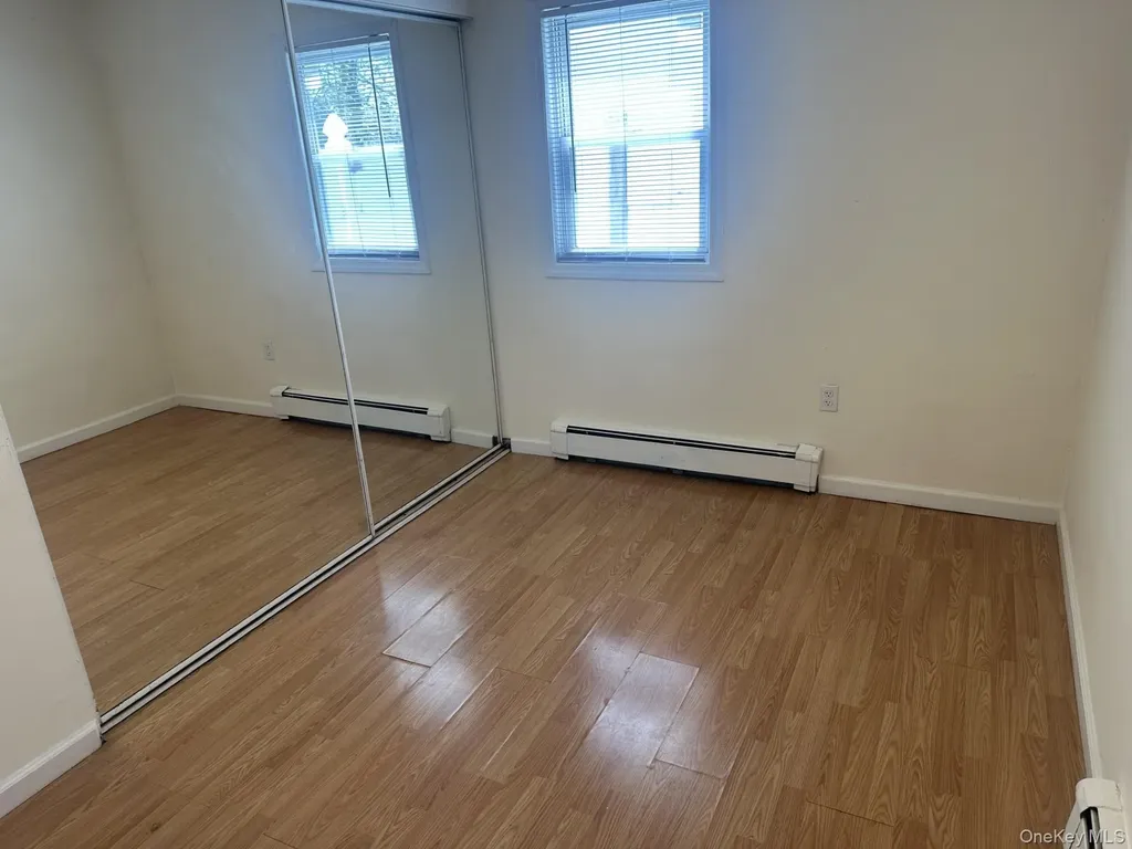 1 Hamlet Road Levittown NY 11756