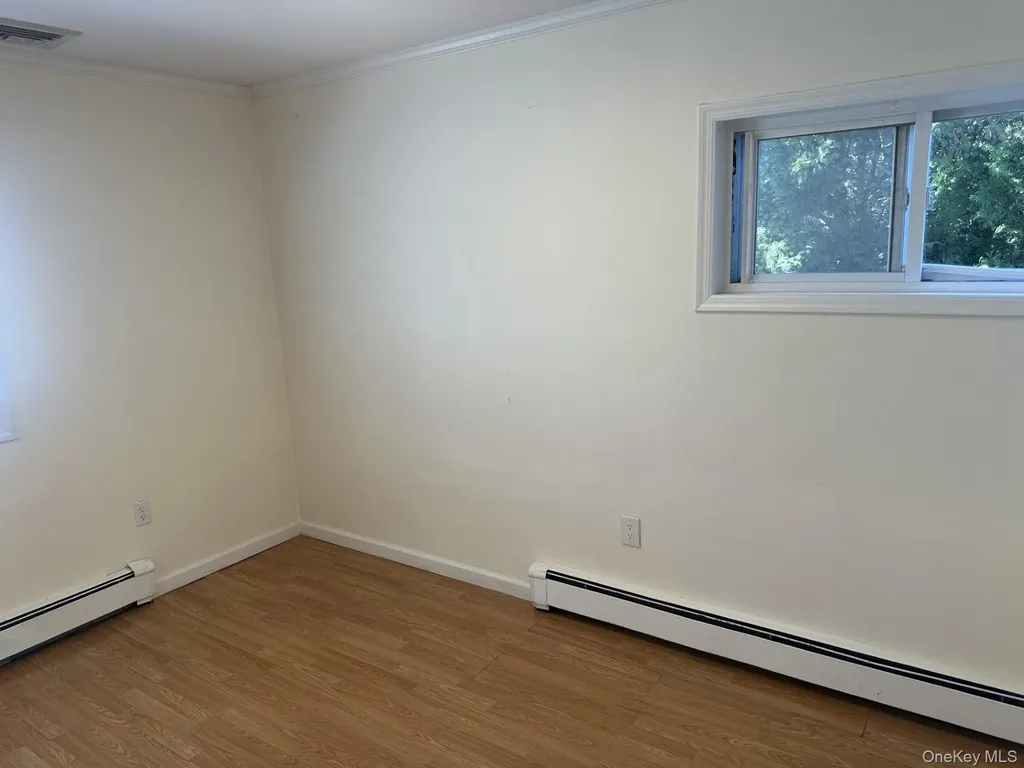 1 Hamlet Road Levittown NY 11756