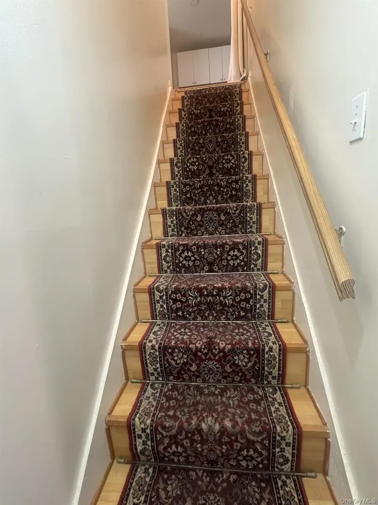 1 Hamlet Road Levittown NY 11756