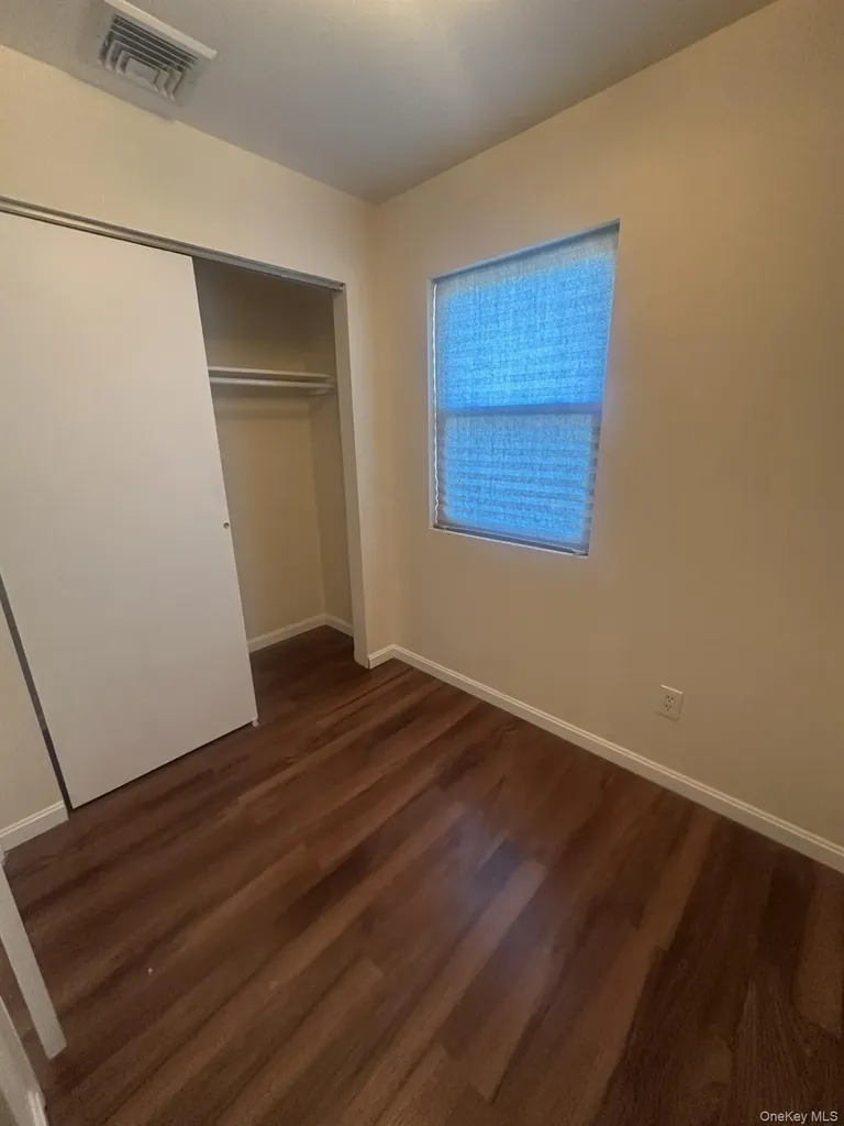 1 Hamlet Road Levittown NY 11756