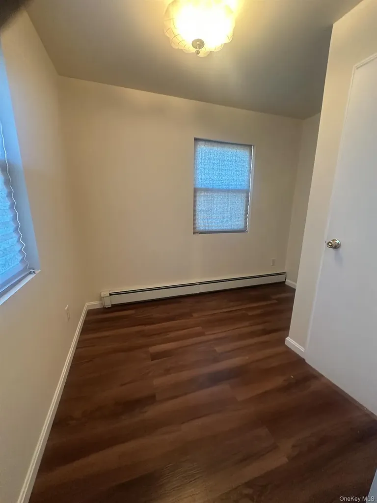 1 Hamlet Road Levittown NY 11756
