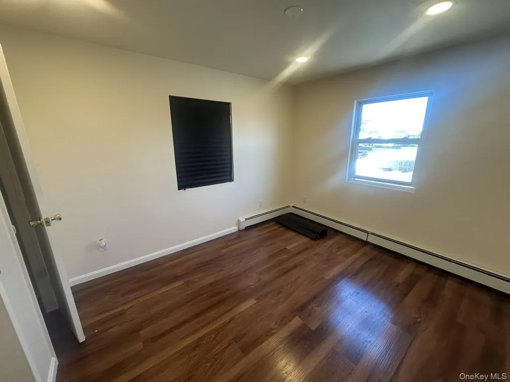 1 Hamlet Road Levittown NY 11756