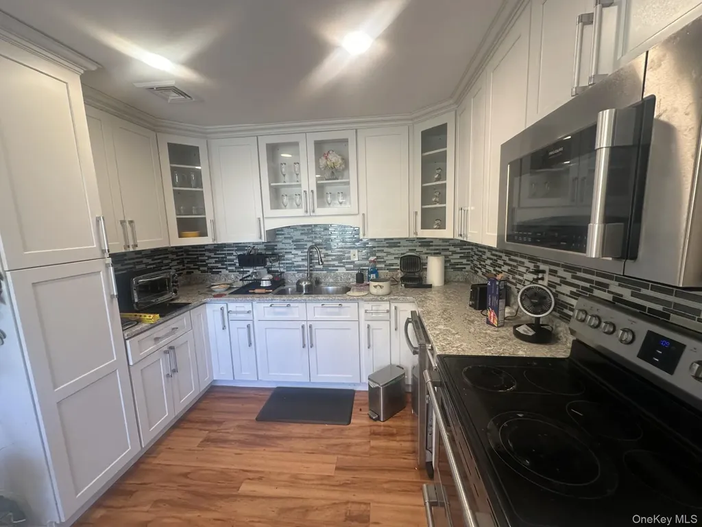 1 Hamlet Road Levittown NY 11756