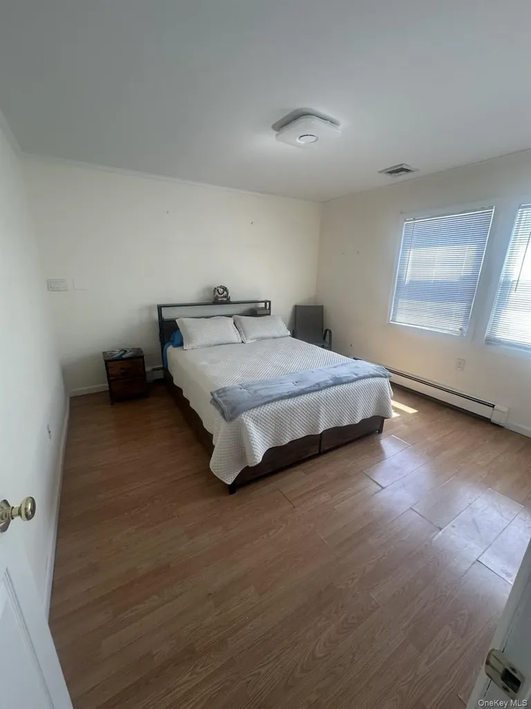 1 Hamlet Road Levittown NY 11756