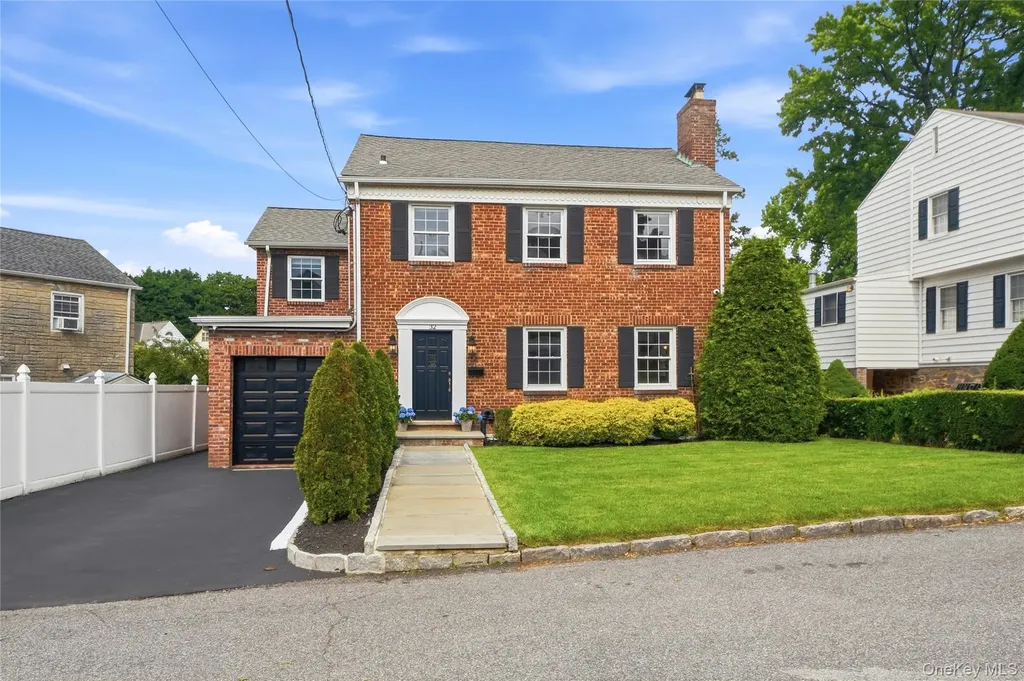 32 Huntington Drive Yonkers NY 10704
