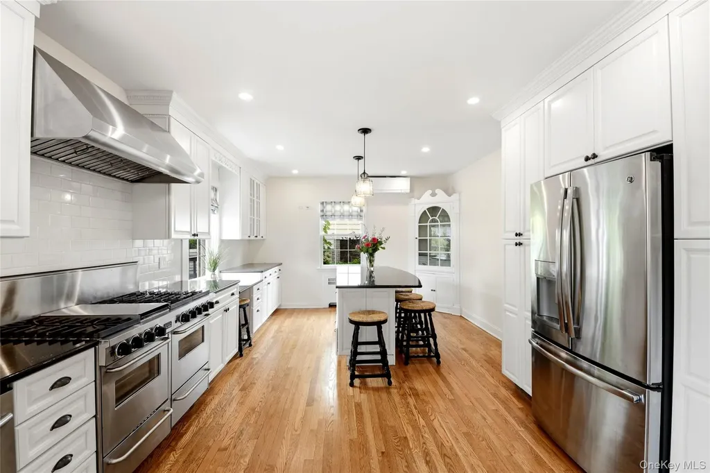 32 Huntington Drive Yonkers NY 10704