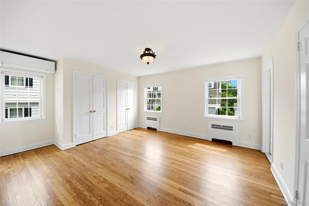 32 Huntington Drive Yonkers NY 10704