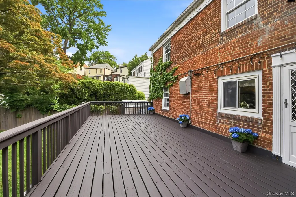 32 Huntington Drive Yonkers NY 10704