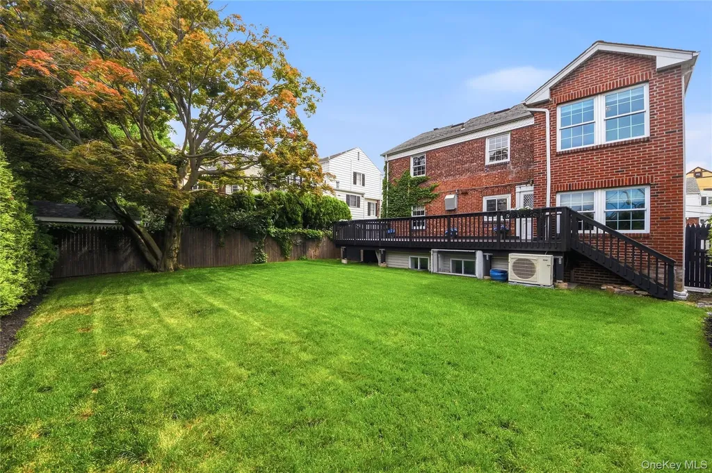 32 Huntington Drive Yonkers NY 10704