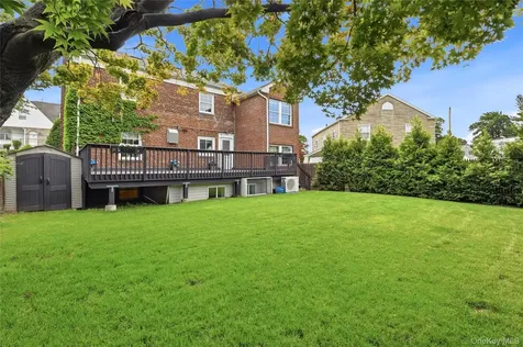 32 Huntington Drive Yonkers NY 10704