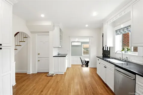 32 Huntington Drive Yonkers NY 10704