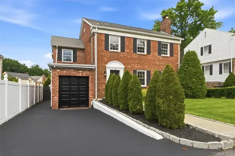 32 Huntington Drive Yonkers NY 10704