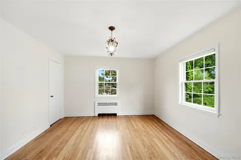 32 Huntington Drive Yonkers NY 10704