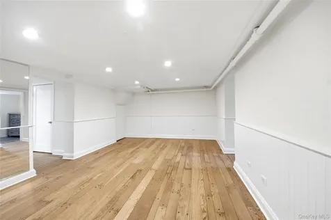 32 Huntington Drive Yonkers NY 10704
