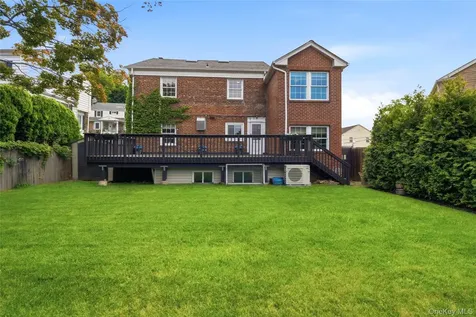 32 Huntington Drive Yonkers NY 10704