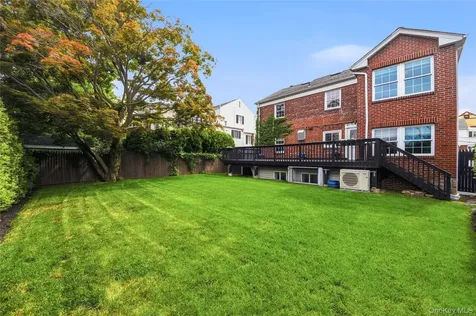 32 Huntington Drive Yonkers NY 10704