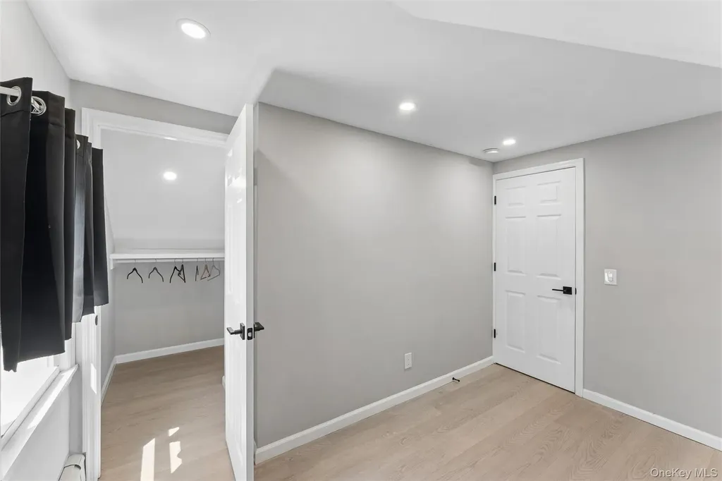 646 Benris Avenue Franklin Square NY 11010