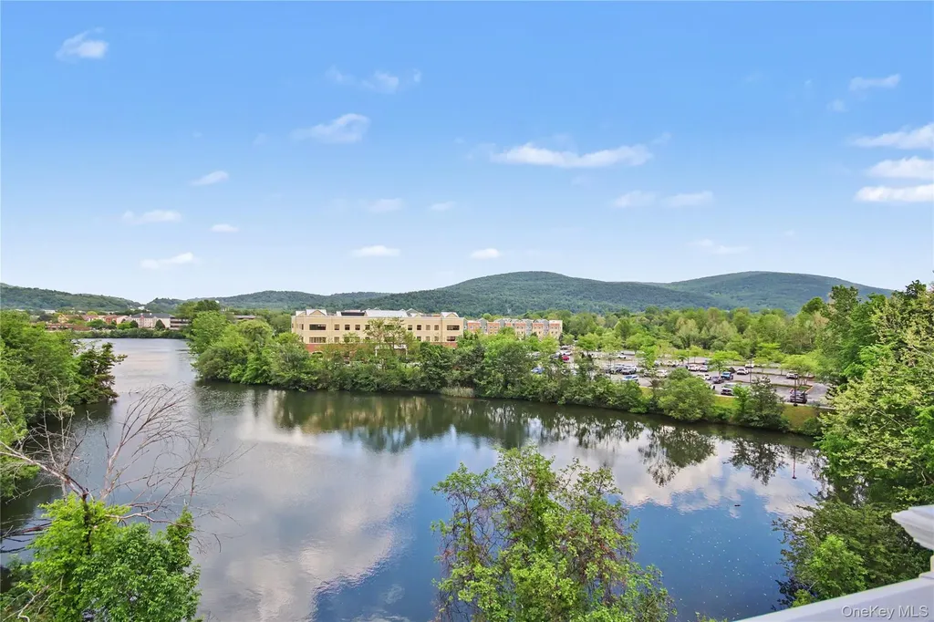 541 Regency Drive Fishkill NY 12524